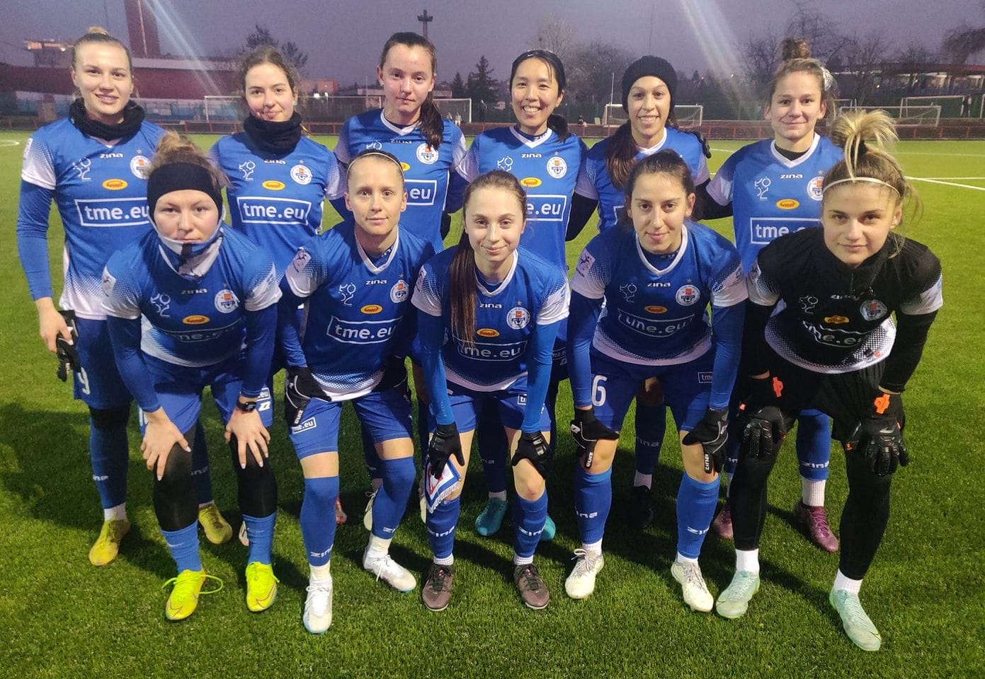 Slavia Praga nieznacznie lepsza od TME SMS