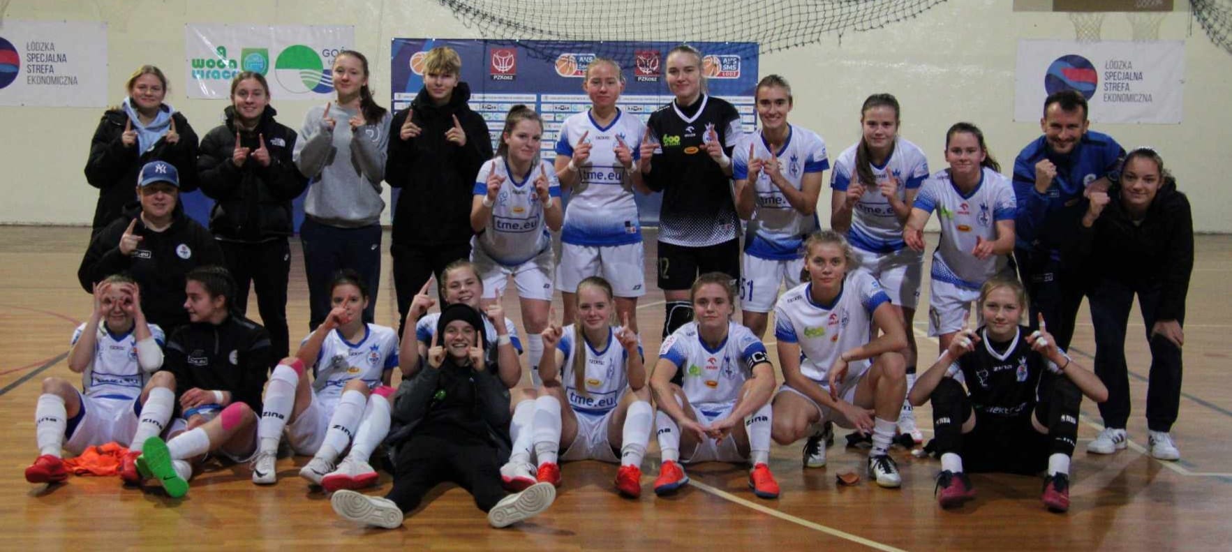 Piłkarki UKS SMS w  w 1/16 Pucharu Polski w futsalu